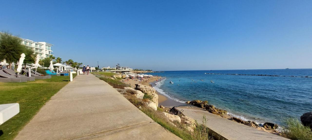 Eleantre Holiday Apartments Пафос Екстериор снимка