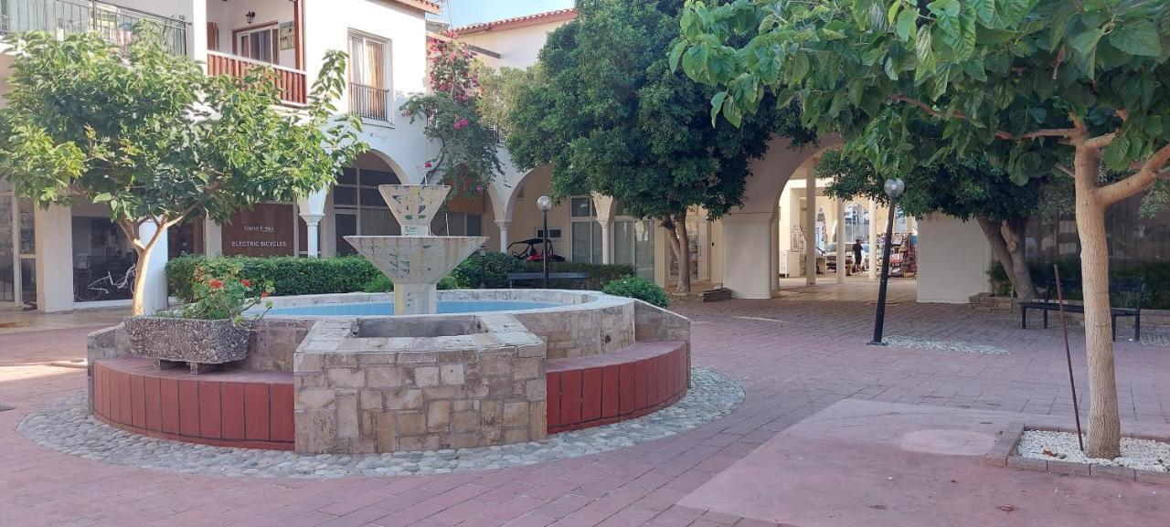 Eleantre Holiday Apartments Пафос Екстериор снимка